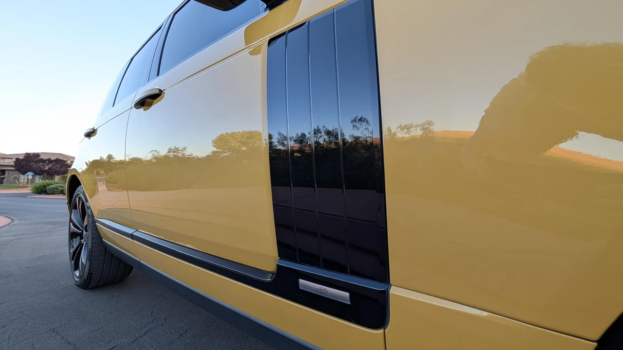 2021 Land Rover Range Rover L405 - Image 23 of 31