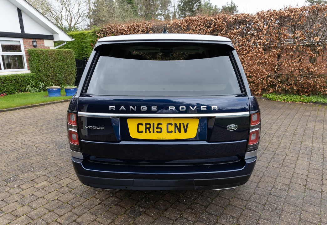 2021 Land Rover Range Rover L460 - Image 15 of 31