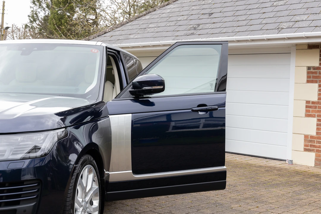2021 Land Rover Range Rover L460 - Image 30 of 31