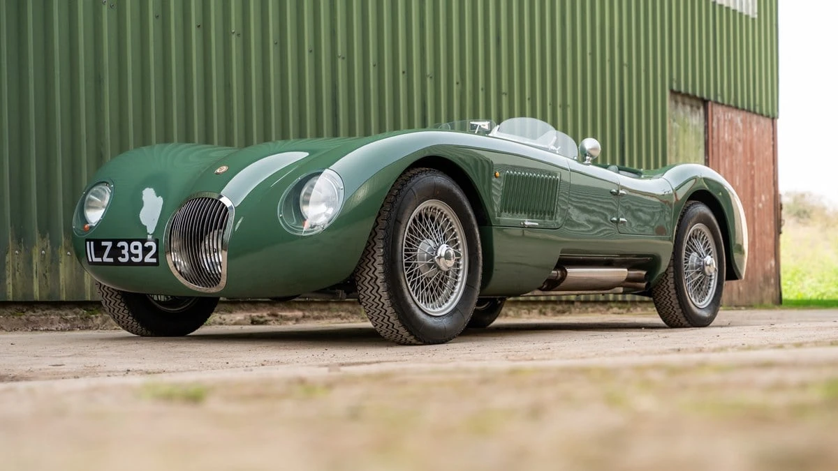 2021 Jaguar Replica - Image 11 of 30