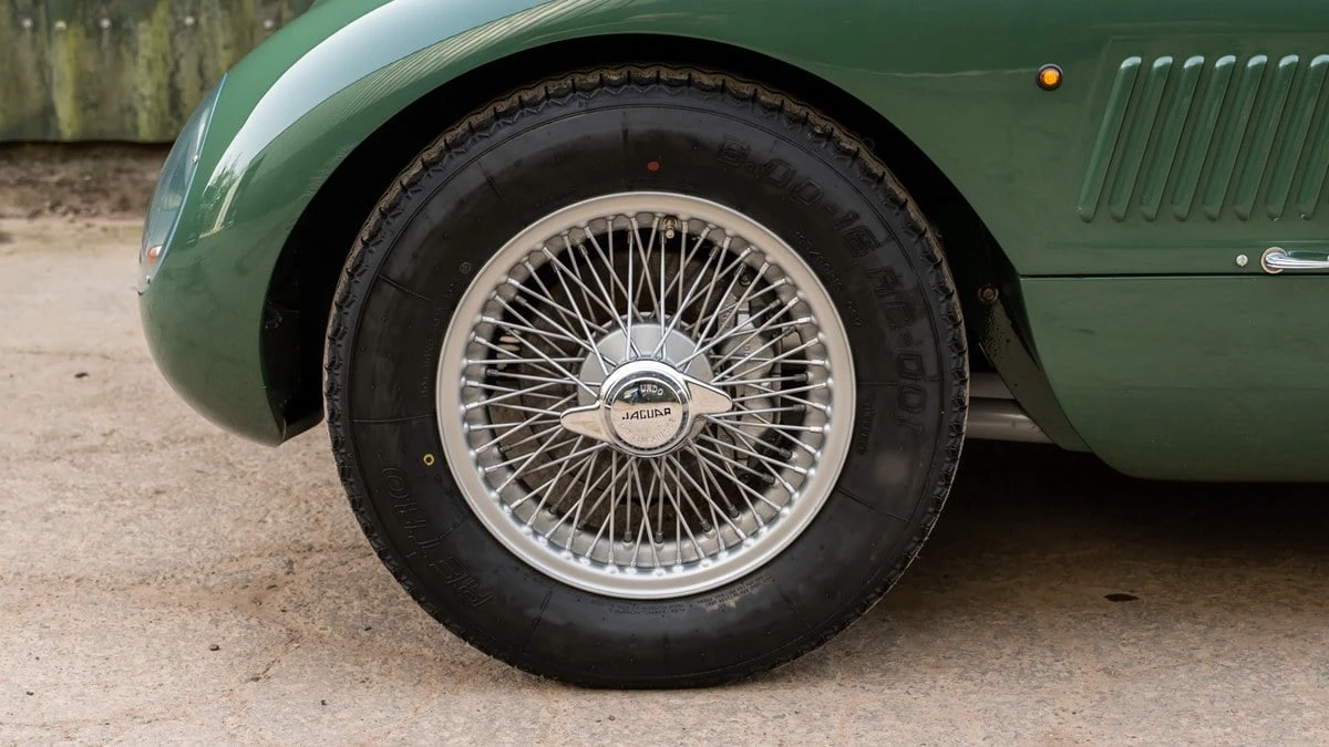 2021 Jaguar Replica - Image 14 of 30