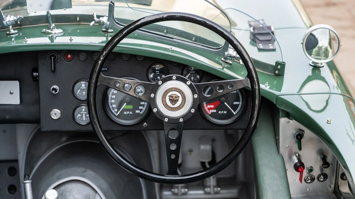 2021 Jaguar Replica - Image 24 of 30