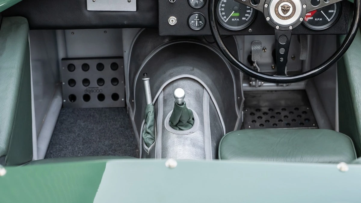 2021 Jaguar Replica - Image 27 of 30