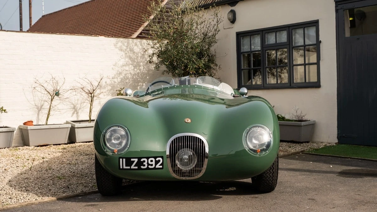 2021 Jaguar Replica - Image 3 of 30