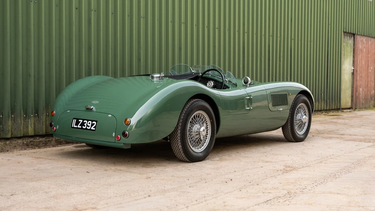 2021 Jaguar Replica - Image 7 of 30