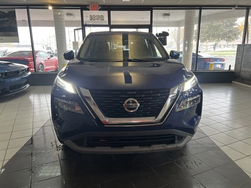 2021 Nissan Rogue - Image 3 of 4