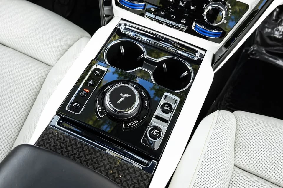 2021 Rolls-Royce Cullinan Black Badge - Image 15 of 20
