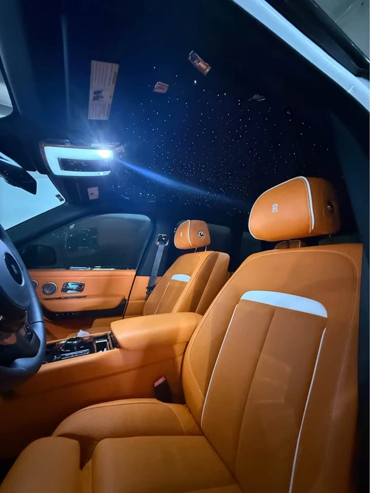 2021 Rolls-Royce Cullinan Black Badge - Image 19 of 20