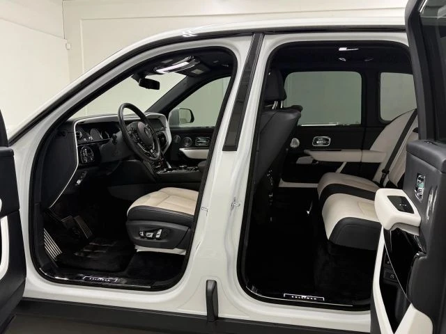 2021 Rolls-Royce Cullinan Black Badge - Image 9 of 16