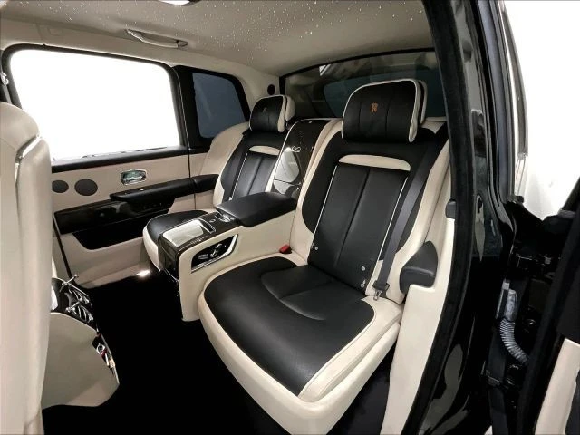 2021 Rolls-Royce Cullinan Black Badge - Image 15 of 31