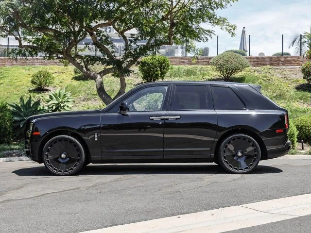 2021 Rolls-Royce Cullinan Black Badge - Image 2 of 31