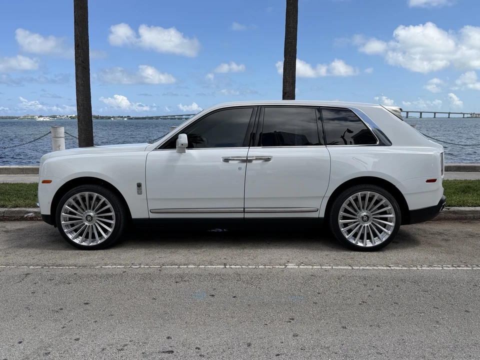 2021 Rolls-Royce Cullinan - Image 3 of 31