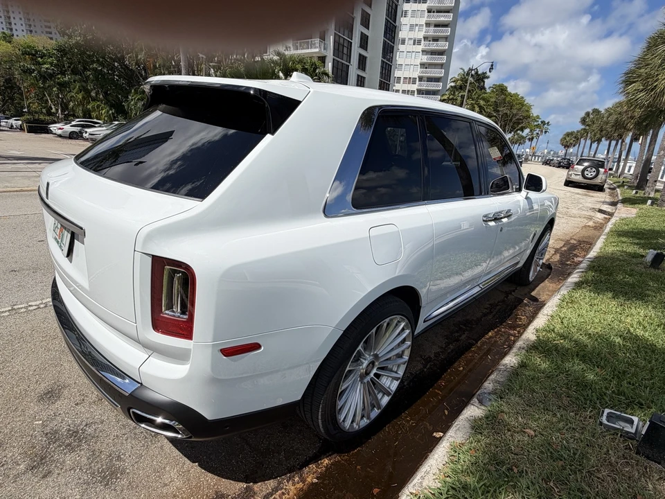 2021 Rolls-Royce Cullinan - Image 14 of 31
