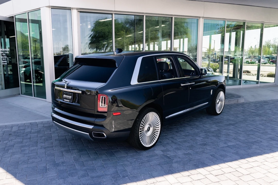 2021 Rolls-Royce Cullinan - Image 9 of 21