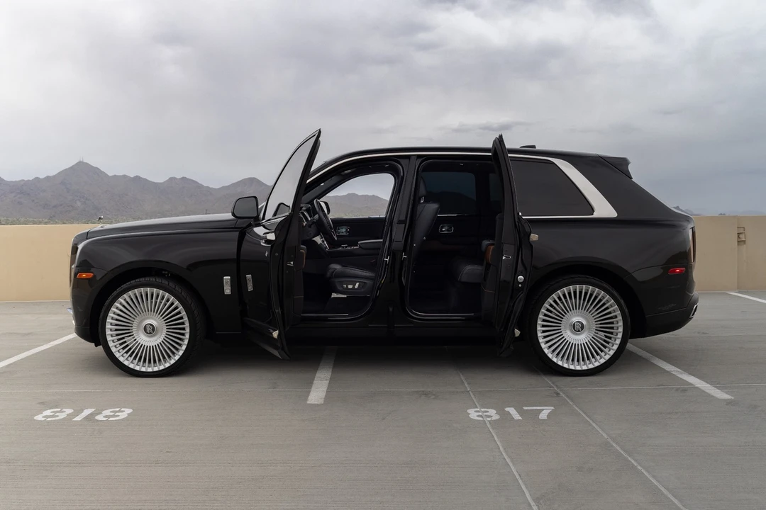 2021 Rolls-Royce Cullinan - Image 12 of 31