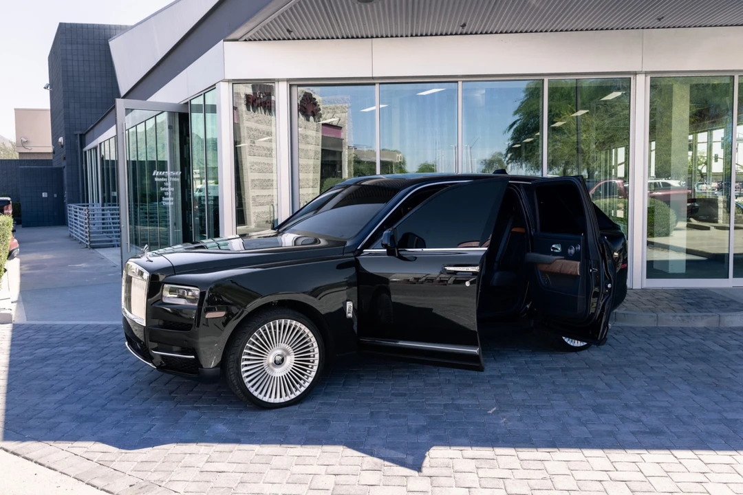 2021 Rolls-Royce Cullinan - Image 12 of 21
