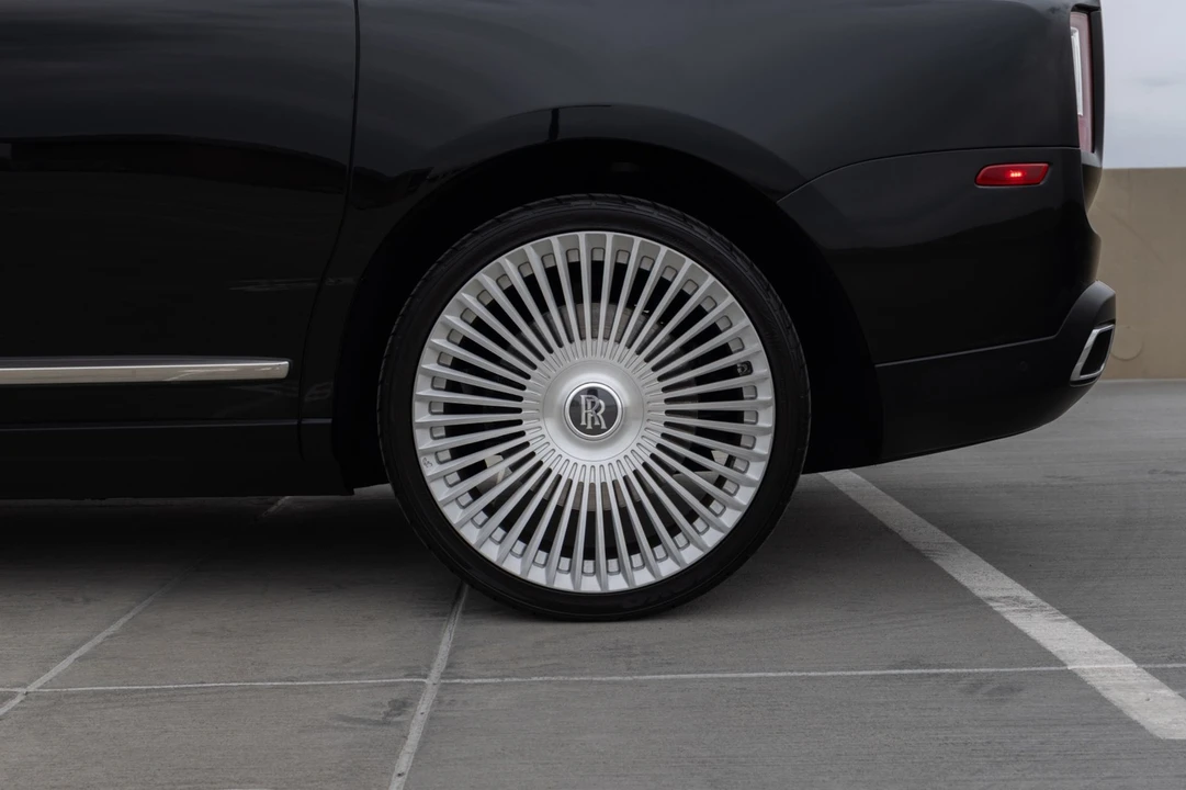 2021 Rolls-Royce Cullinan - Image 11 of 21