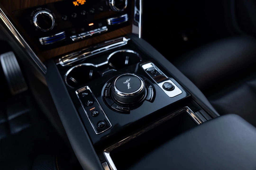 2021 Rolls-Royce Cullinan - Image 18 of 21
