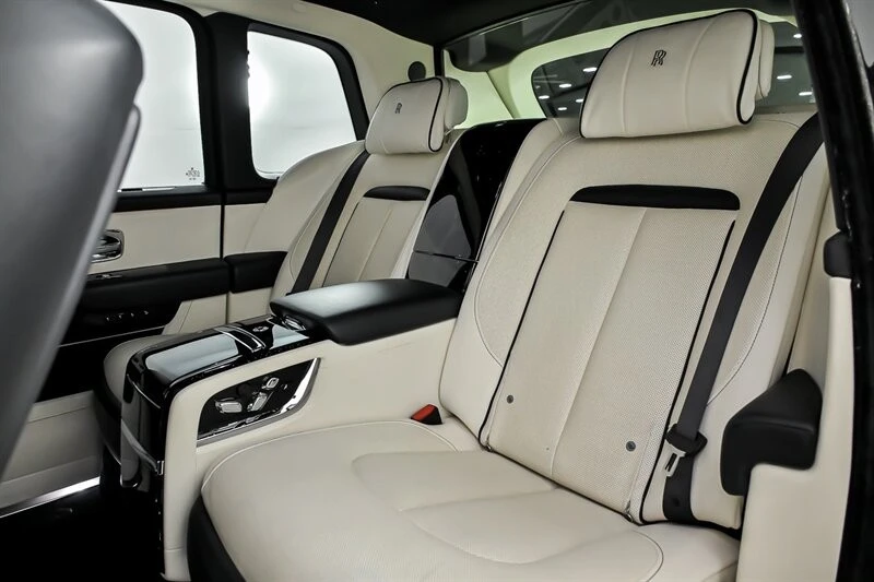 2021 Rolls-Royce Cullinan - Image 24 of 31