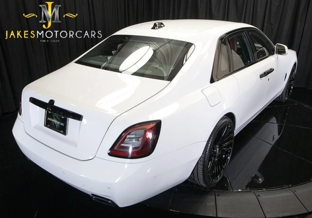 2021 Rolls-Royce Ghost 2nd Gen - Image 16 of 21