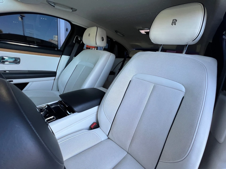 2021 Rolls-Royce Ghost 2nd Gen - Image 31 of 31