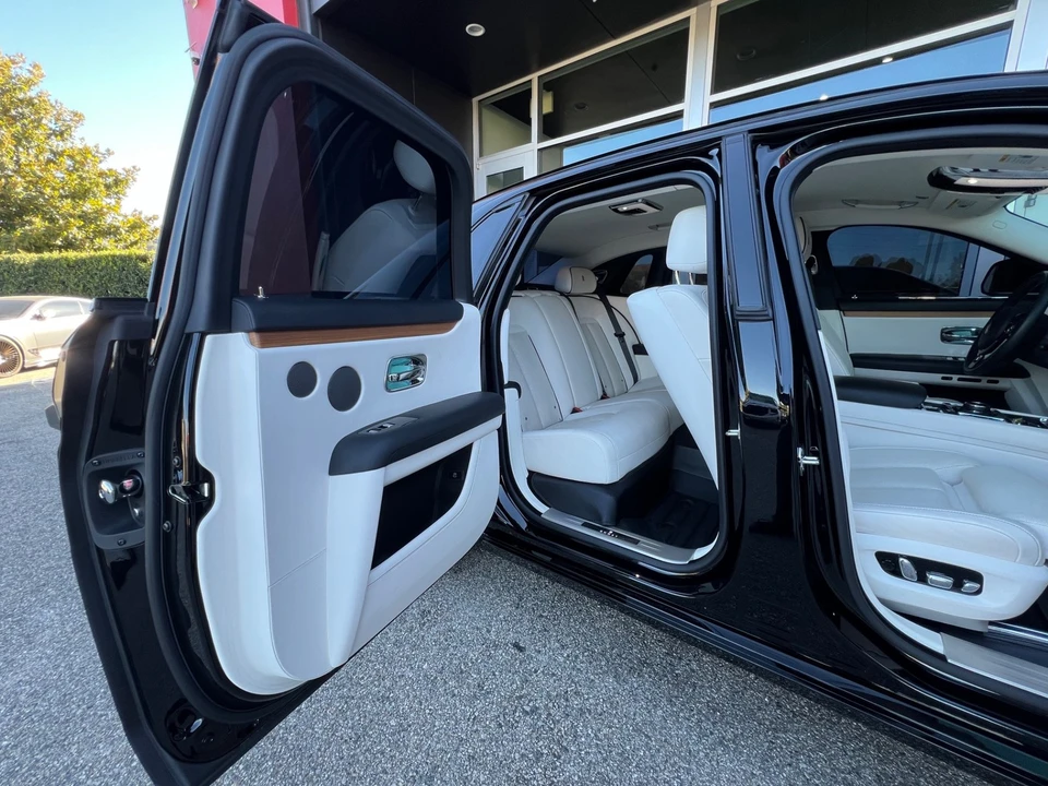 2021 Rolls-Royce Ghost 2nd Gen - Image 11 of 31