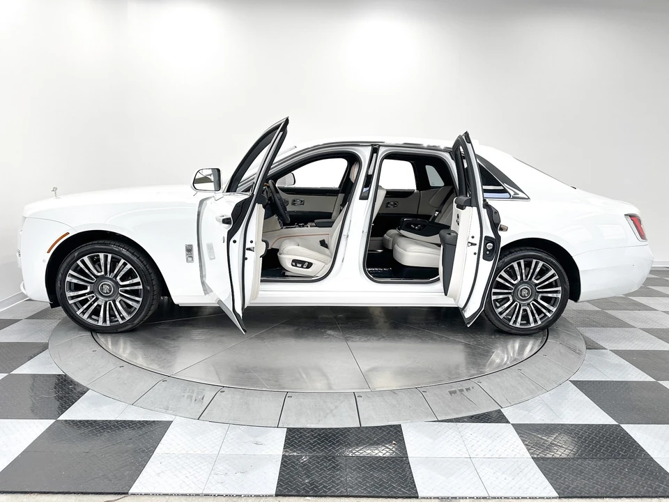 2021 Rolls-Royce Ghost 2nd Gen - Image 6 of 12