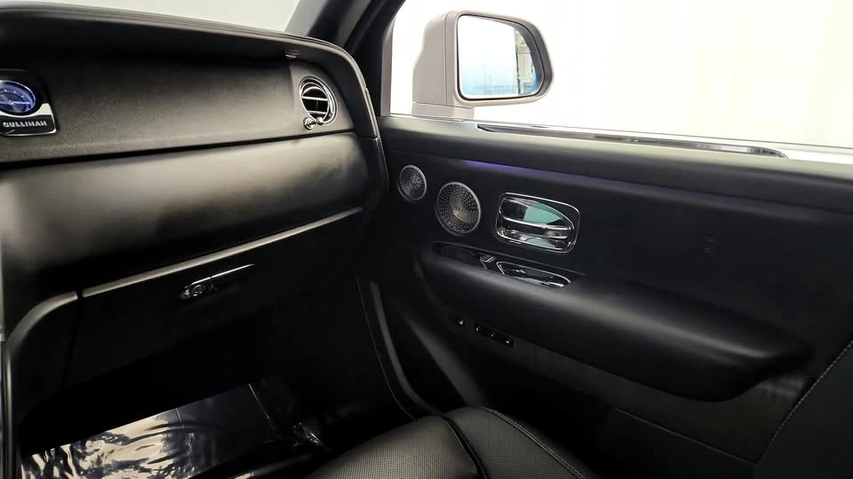 2021 Rolls-Royce Cullinan - Image 10 of 15