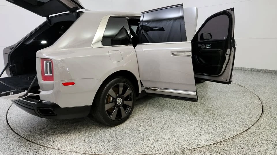 2021 Rolls-Royce Cullinan - Image 2 of 15