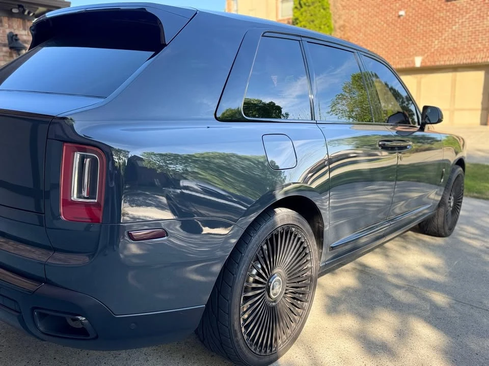2021 Rolls-Royce Cullinan - Image 2 of 20