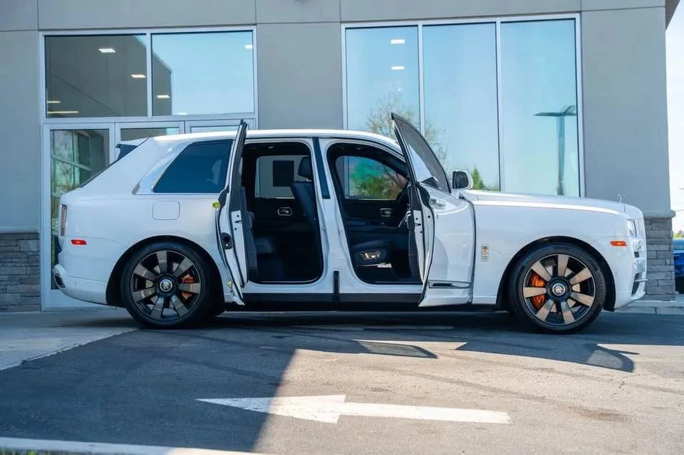 2021 Rolls-Royce Cullinan - Image 2 of 20