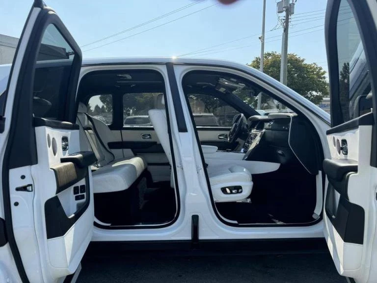 2021 Rolls-Royce Cullinan - Image 8 of 20