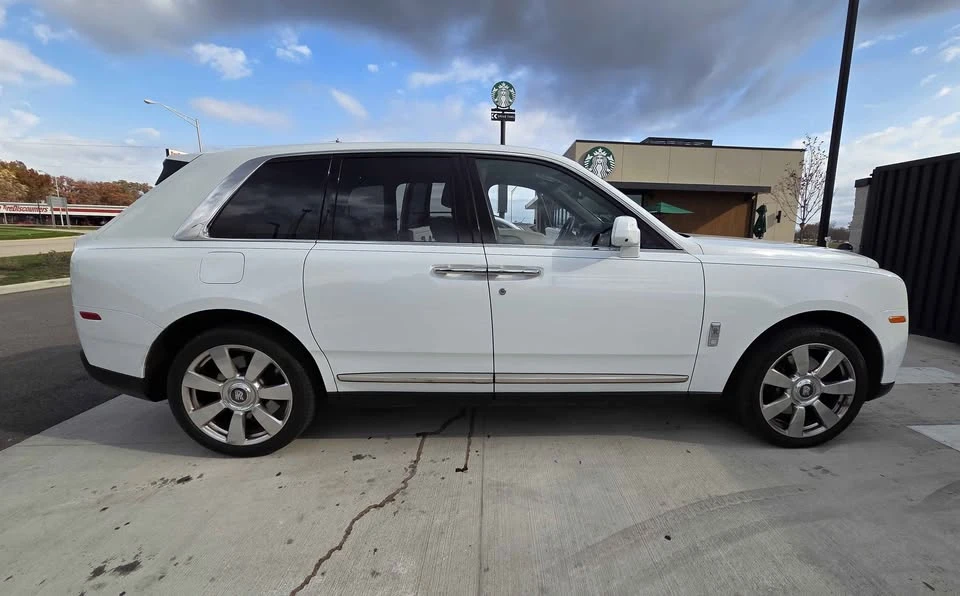 2021 Rolls-Royce Cullinan - Image 4 of 20