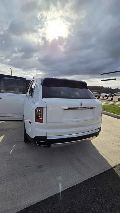 2021 Rolls-Royce Cullinan - Image 7 of 20
