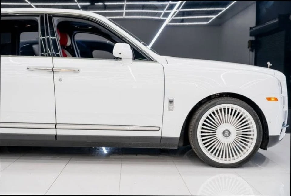 2021 Rolls-Royce Cullinan - Image 10 of 15