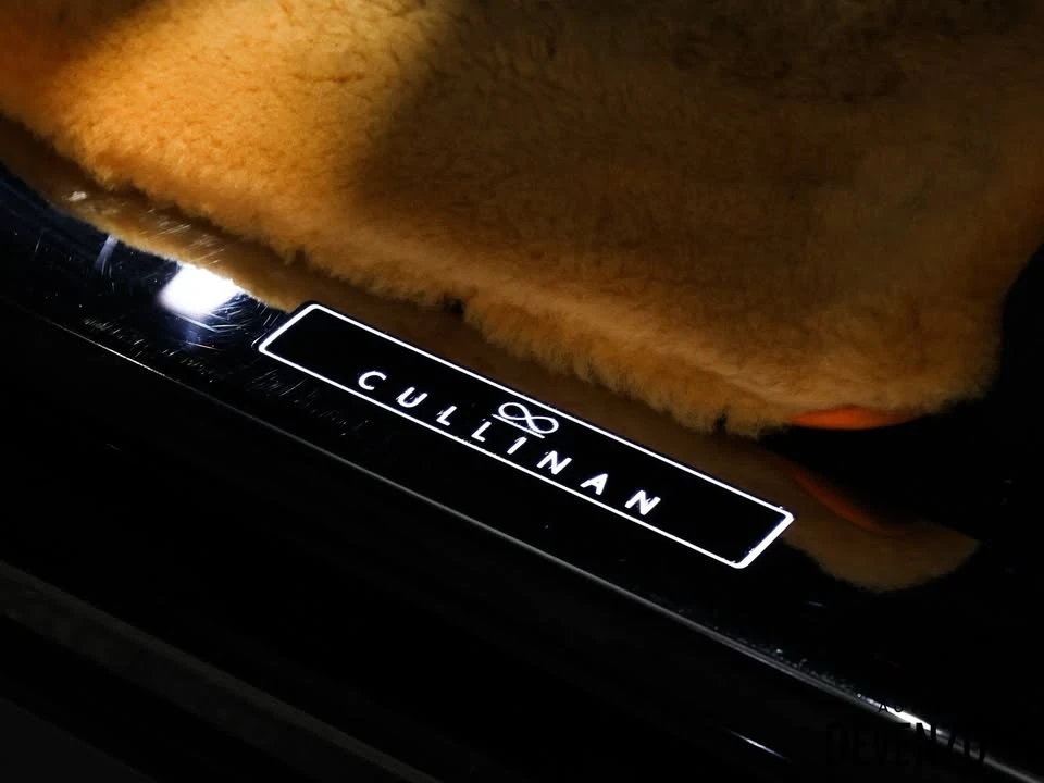 2021 Rolls-Royce Cullinan Black Badge - Image 16 of 19