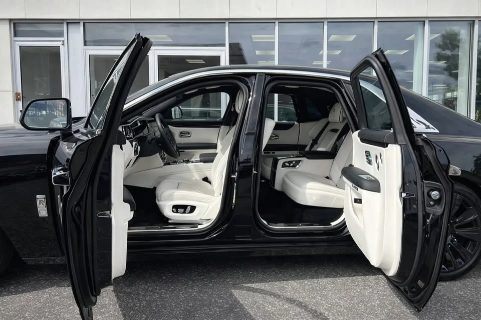 2021 Rolls-Royce Ghost 2nd Gen - Image 2 of 9