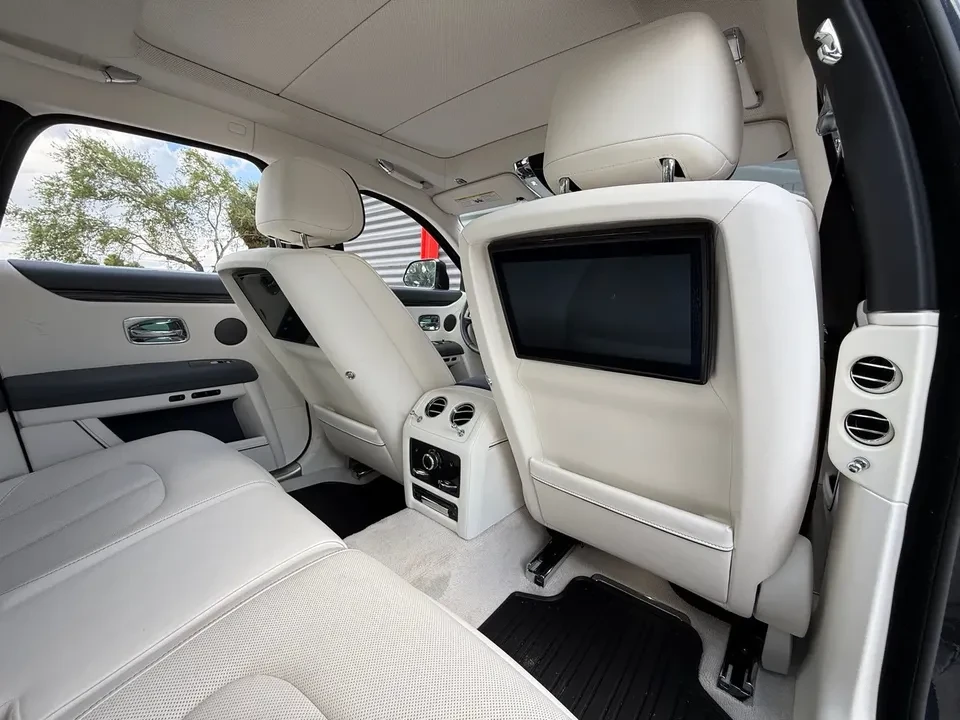 2021 Rolls-Royce Ghost 2nd Gen - Image 10 of 12