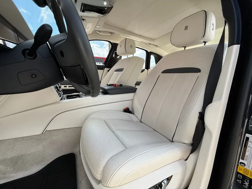 2021 Rolls-Royce Ghost 2nd Gen - Image 11 of 12