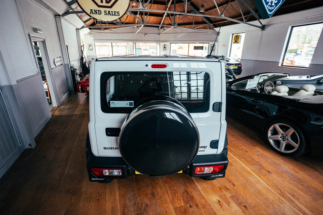 2021 Suzuki Jimny 4th Gen - Image 15 of 31