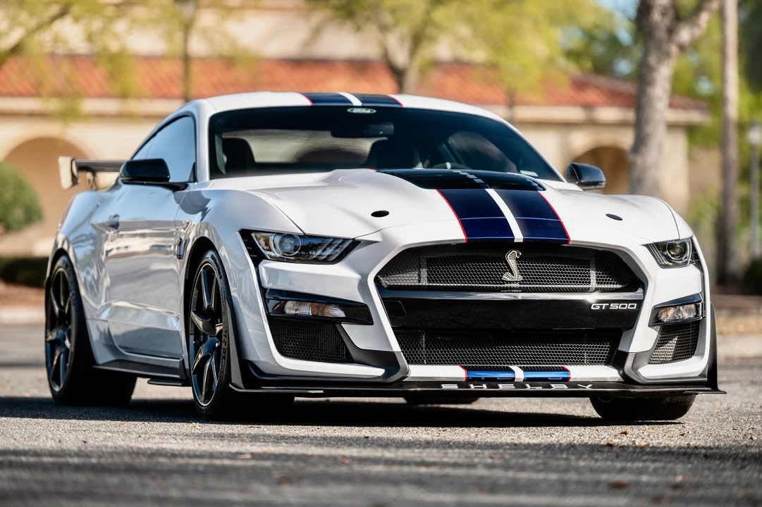 2021 Shelby GT500 - Image 2 of 31