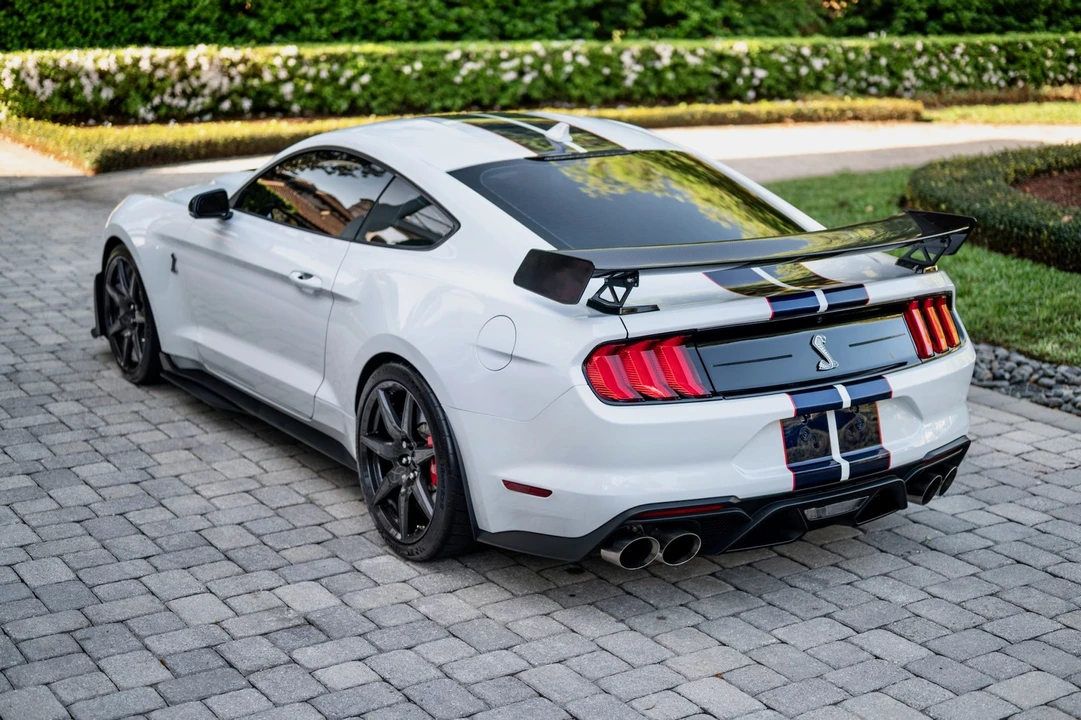 2021 Shelby GT500 - Image 16 of 31