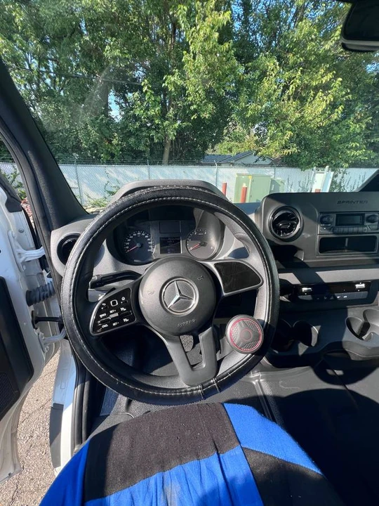 2021 Mercedes-Benz VS30 Sprinter - Image 8 of 22