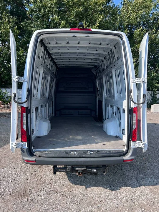 2021 Mercedes-Benz VS30 Sprinter - Image 14 of 22