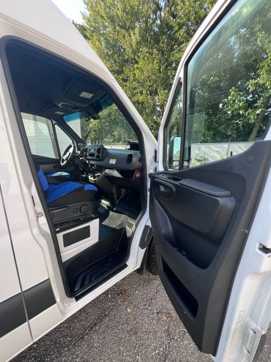 2021 Mercedes-Benz VS30 Sprinter - Image 12 of 22