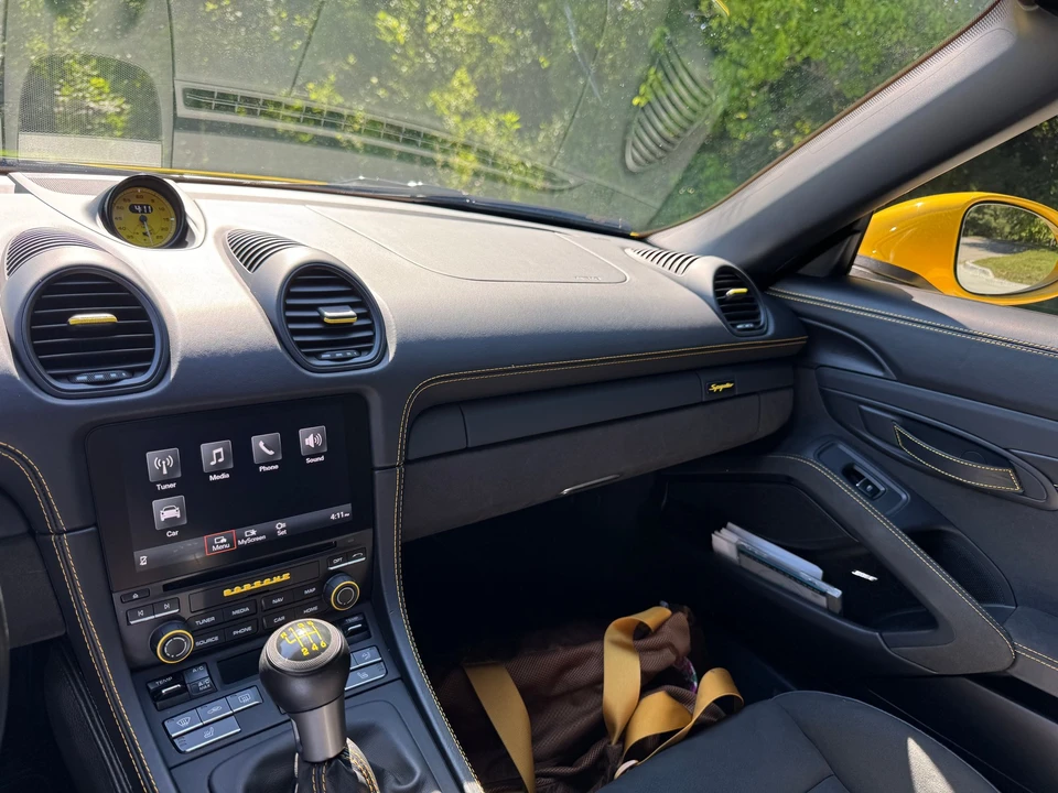 2021 Porsche 718 Boxster Spyder - Image 5 of 10