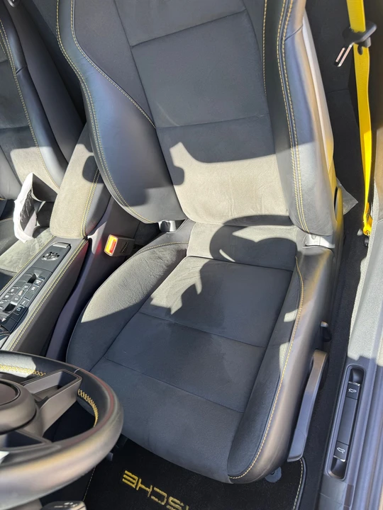 2021 Porsche 718 Boxster Spyder - Image 4 of 10