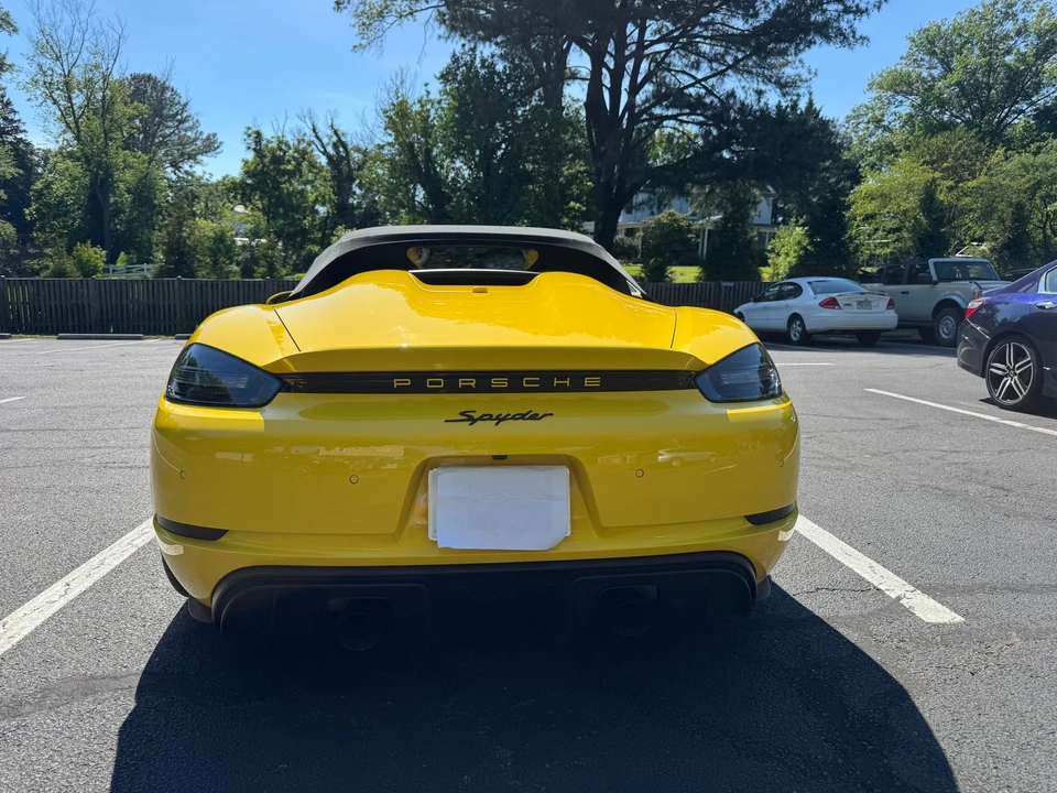2021 Porsche 718 Boxster Spyder - Image 8 of 10