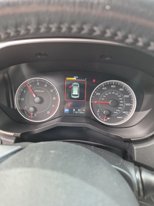 2021 Subaru - Image 10 of 12