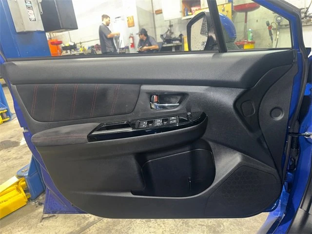 2021 Subaru - Image 10 of 20